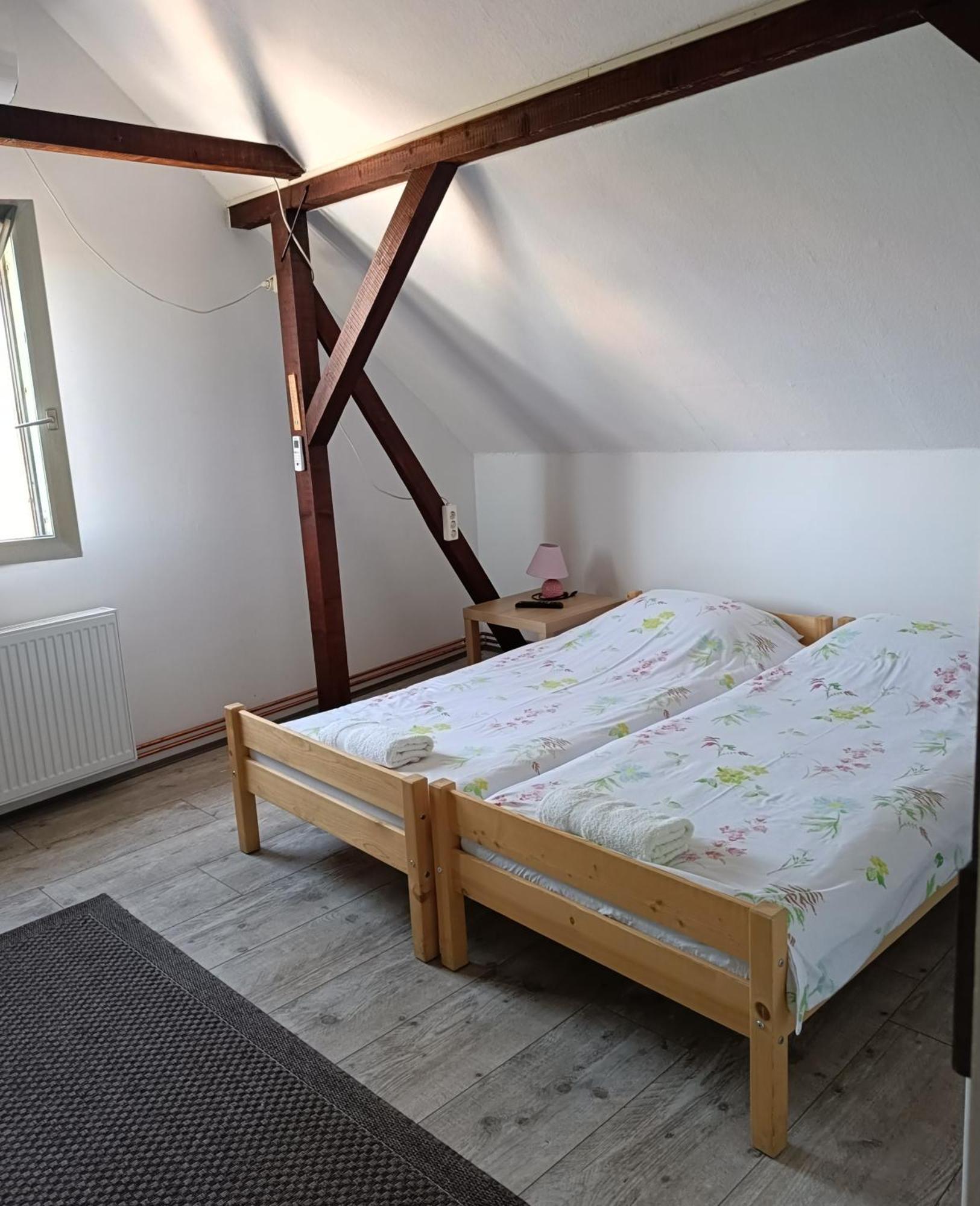 Apartmani Sunflower Сремськи Карловци Екстер'єр фото
